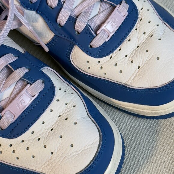 Nike Air Force 1 High Tops - Blue/White (Women's 7) - Picture 3 of 9